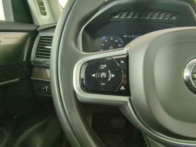 2019 Volvo XC90 Momentum