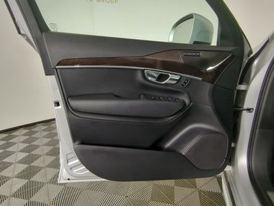 2019 Volvo XC90 Momentum