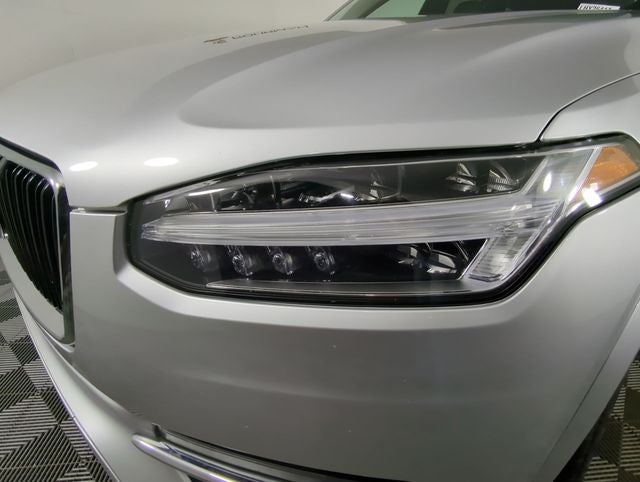 2019 Volvo XC90 Momentum