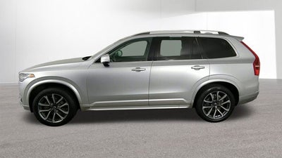 2019 Volvo XC90 Momentum