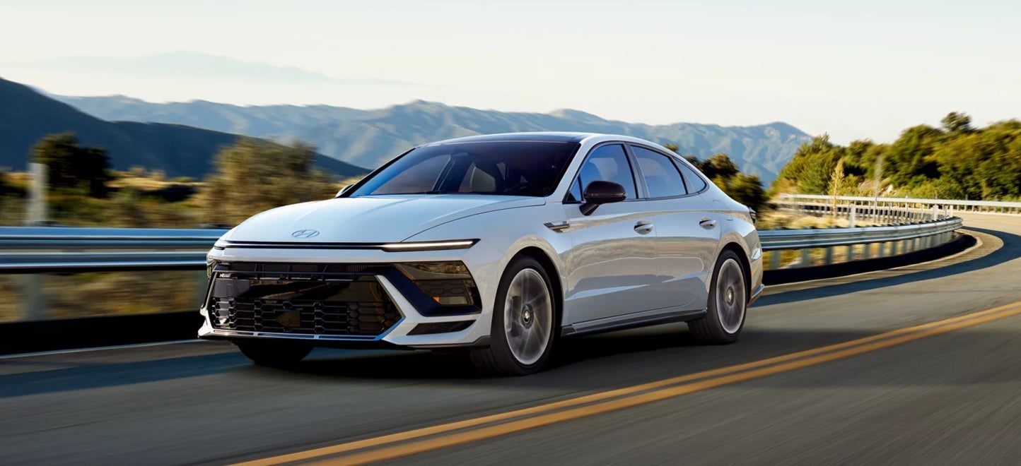 2025 Hyundai Sonata Hybrid